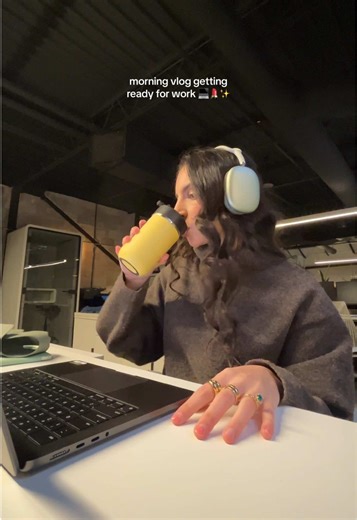 back in the office! 🚗💅🏼☕️💻🎀✨ #morningvlog #getreadywithme #grwmvlog #corporategirlies #inofficeday @Nespresso morning vlog, morning routine, 5 to 9 before my 9 to 5, walking pad, healthy habits, lifestyle content, morning coffee, get ready with me for work, grwm, daily vlogs, morning in my life, work commute, in office work day, girls in marketing, marketing girly, corporate job, office life, coffee addict, black cats of tiktok, cat mom, canadian content creators, ottawa influencers, vlogge