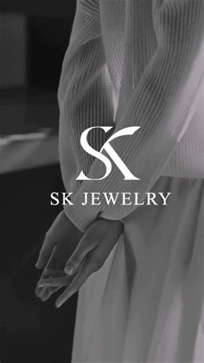 Professional Logo Design Doesn't Take Hours #shorts #branding #tutorial