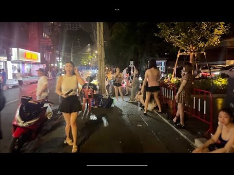 (4K) Nana Hotel Bangkok after Midnight. So many beautiful Girls waiting. Thailand Nightlife 2025