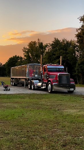 21K views · 16K reactions | Just a freightliner shining while the sunsets  | Malik Roper | Facebook