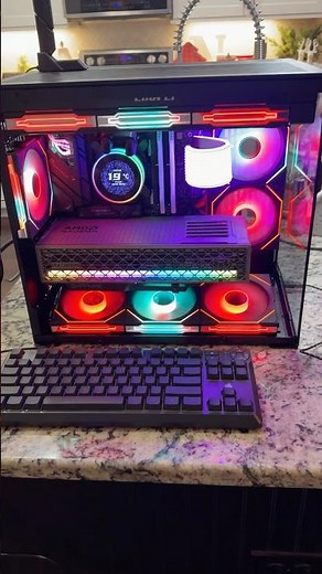 Sapphire Nitro + 9070XT/9800X3D PC Build #pcbuild #pcgaming #pc #shorts #pcsettings #gaming