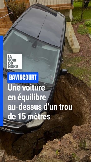 Sape de quinze mètres de profondeur au bord de la route nationale 25 à Bavincourt
