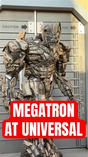 MEGATRON MAKES A DECEPTICON NAME at Universal Studios Hollywood