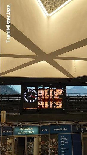 Non solo treni! Tabellone orari treni #train #railway