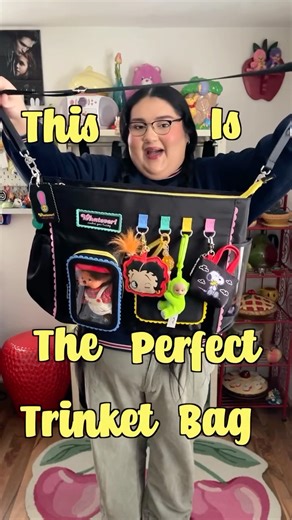 - ̗̀ Julie ̖́- on Instagram: "This is the perfect trinket bag! ⭐️🌈 Thank you to @whatever__makesyouhappy for my new trinket bag, this bag is perfect for any trinket lover!💘 . . . . . . . plus-size, ootd, plussize clothes, thrifted outfit, secondhand clothing, plus size style, trinkets, Knickknacks, thrift store finds , snoopy, nostalgia, vintage trolls , Disney, keychains, blind box, blind bag, Betty boop, trinket lover, Teletubbies, vintage trolls, sonny Angel #trinkets #snoopy #nostalgia #tr