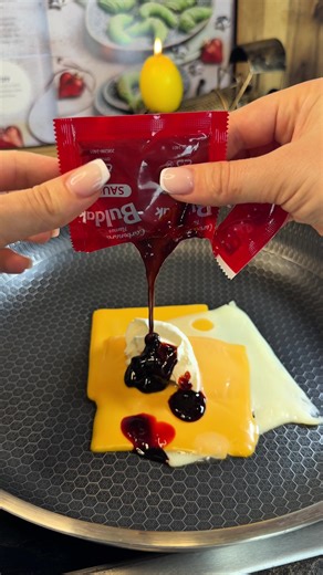 Cook Buldak Carbonara Four Cheese With Me 🔥🧀 #asmr #satisfying #foodasmr #foodtok #asmrsound