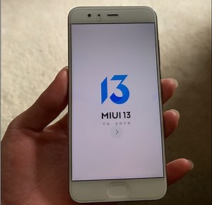 Four-year-old Xiaomi Mi 6 gets a surprise MIUI 13 update but there's a catch - Gizmochina