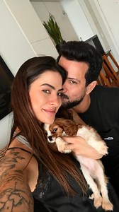 18K views · 86K reactions | Oi, humanos! Me chamo Bali  Cheguei chegando, sou muito pitchuca e já conquistei o coração da mamãe de cara, culpa desse focinho irresistível . Fui o presente surpresa de Dia dos Namorados mais fofo da história. Agora sou oficialmente a nova princesa da família!  @bali.izigomes tia do @phingomes kkkkk | Dennis DJ | Facebook