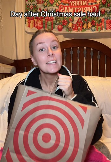 Always love going to see what kind of deals I can find! What did you guys get?? #shoppinghaul #dayafterchristmas #sales #deals #christmassale @target @HomeGoods @Old Navy @Marshalls @Native