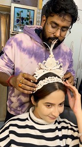 Shreema Bhattacherjee er video upload er por tomra sobay #solamukut er Khoj cheyechile. Mukut from টোপর সম্ভার 🪷🪷🪷 makeup Ripika Das Mayukh Jewellery wardrobe #shrinika ❤️ #shreemabhattacharjee #rudrasaha #maa #biye #biyersaj #bengalibride #solarmukut #goldjewellery #bengalibridalmakeup #facebookminivlog #fbminivlog #fbreels #facebookreels #viral #foryourpage #facebookviral #wedding #banarasi #makeuproomfun | Rudra Saha