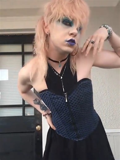 Am I how I was programmed to be? 💎 #mua #makeupartist #ootd #fitcheck #genderfluid