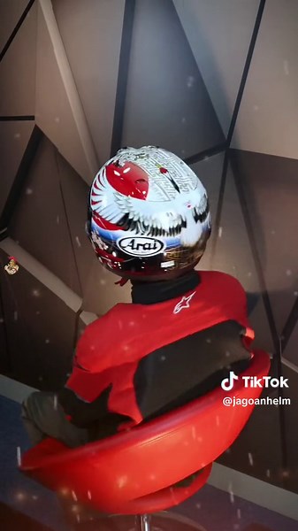 Arai RX-7X Tsubasa: Ikutan Trend 😅
