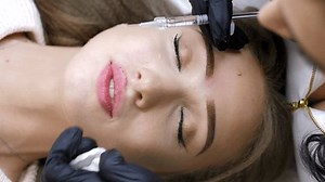 clip-1102421679-beauty-injections-lip-augmentation-procedure-close-up ...