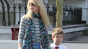 Así es Caspar Vaughn, el hijo de la famosa modelo Claudia Schiffer, que cumple 21 años