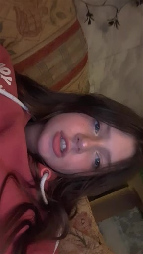 PenelopeBBB (@penelopebbb6)’s videos with som original - sof