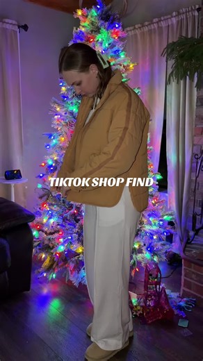 Just found my new favorite jacket, so soft and warm! #tiktokshopholidayhaul #tiktokshopjumpstartsale #momootd #jacket