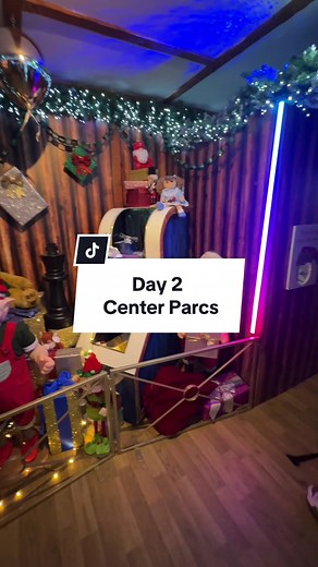 Robots delivered our food?! #centerparcs #holiday #santa #winterwonderland #centerparcswhinfellforest @Center Parcs Uk