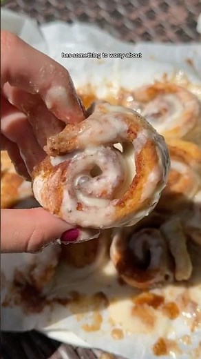 High Protein Cinnamon Roll! Only 55 Calories!🍏🥐🍮#food #shorts #highproteinrecipes