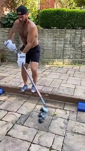 Ryan O'Reilly's pre-bubble training was something else. 😲 #StanleyCup (🎥 TW/coachbri1) | NHL