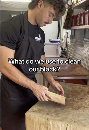 How to Clean a Wooden Butcher Block Efficiently