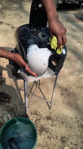 Hero Splendor Plus Petrol Tank Dent Paint