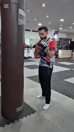 the right way to throw hook punch #CapCut #fyp #viral #muaythai #box #hook #correction #twis #punch