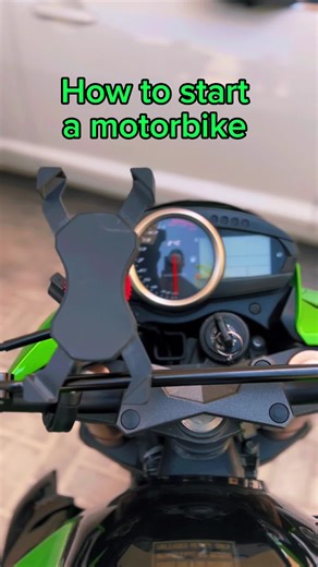 How to start a Motorcycle #motorcycle #motorbike #howtostartamotorcycle #biker #bikelife #howto #kawasaki #moto #howtorideamotorcycle #beginnertips