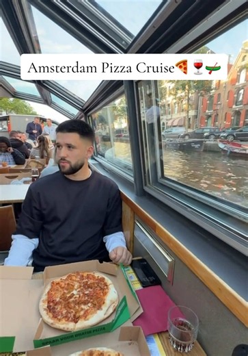 10/10 must do activity if you’re visiting Amsterdam🍕🍷🍺🛶 @canaltours.amsterdam #amsterdam #travel #couple #boats #fyp