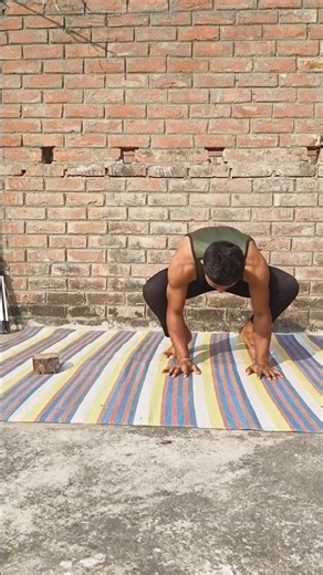 Crow Pose Learn Step by step ✅ (bakasana) #short #youtubeshorts #youtubeshorts #shortsfeed