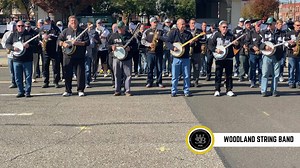 Practice footage from this past Sunday in South Philadelphia of the Woodland String Band ☂️ Stay tuned for more videos coming this week! | Philadelphia String Band Assn.