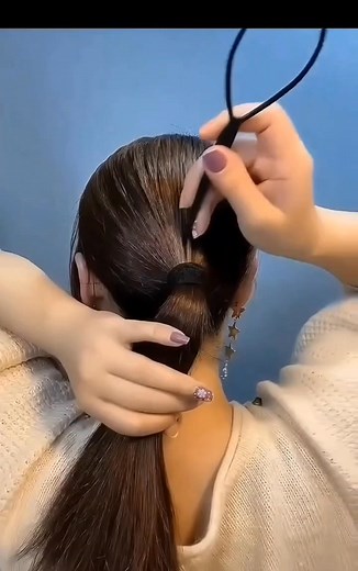 Tutorial sanggul rambut simpel cantik #reels #tutor #simpel #cantik | Mak Iko Borneng