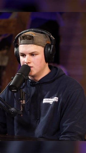 2K views · 37 reactions | Freelancing is the move #freelancer #workingfromhome #graphicdesign @followers@topfans | Viral Podcast | Facebook