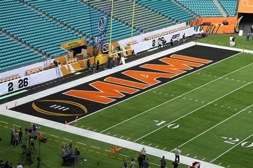 Couple unwittingly becomes stars on ESPN's 4K broadcast
