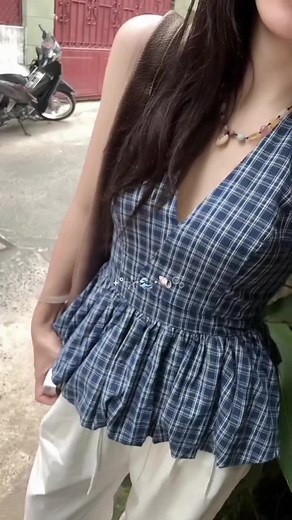 My fave halter top 🫶🏻🫧🦋 #haltertop #haltertopoutfit #halter #ootd #outfit