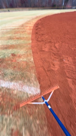 GCI Turf & Tee on Instagram: "This should answer the question… this is how it’s done. #ballfield #grading #grader #dirt #clay #infield #leveling #infieldlip #howto #baseballfield #softballfield #answer #question"