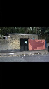 Graffiti artist vs Cleaner battle on a wall in London! #shorts #graffiti