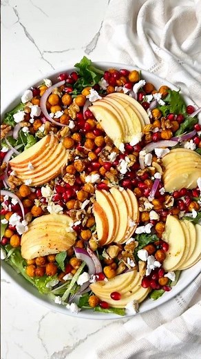 The Best Salad All Year Round! #saladrecipes #veganrecipes #healthyrecipes