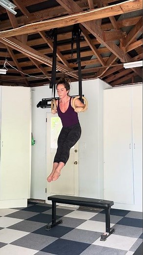 Gymnastics Rings Sequence: Muscle Up + Dips + Pull Ups