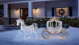 This Cinderella Inspired Holiday Carriage is the Perfect Holiday Decoration for Your Yard! | Chip and Company