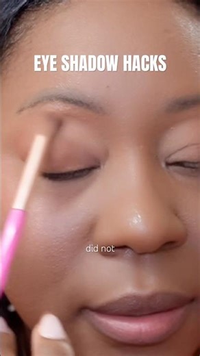 EYESHADOW HACK FOR HOODED EYES #eyeshadowhacks #beginnermakeuptips
