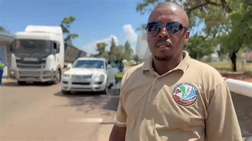 GOVERNMENT STRENGTHENS CONTROLS TO PREVENT FOOT AND MOUTH OUTBREAK In the wake of Foot and Mouth Disease (FMD) outbreak in the Waterberg District in the Limpopo province, South Africa in December, government through the Ministry of Lands and Agriculture has employed a number of preventative measures in the areas bordering South Africa. One of the measures is the FMD wheel and foot baths, a biosecurity measure designed to prevent the spread of the virus by disinfecting the footwear, wheels of veh