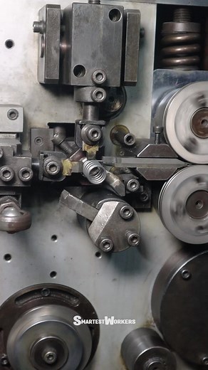 Mesmerizing Spring-making Machine: A Satisfying Delight