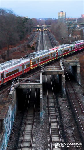 River Rail Photo on Instagram: "YouTube Video: https://youtu.be/zZgB8X6sGeo 2025 MTA Metro-North Railroad Holiday Lights Train Schedule https://www.mta.info/article/catch-2025-metro-north-holiday-lights-trains The day after Thanksgiving, November 28, 2025, MTA Metro-North Railroad will again release an 8-car set of M8s decorated with lights and a special holiday logo for the season. This year, there will also be a dual-mode locomotive with coaches, and both with operate in revenue service on the