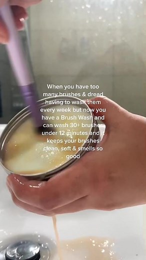 This one is Melon scented 🍈#makeupbrushes #cleaningbrushes