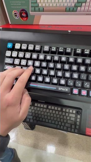 Let’s see if this works :) #keyboard