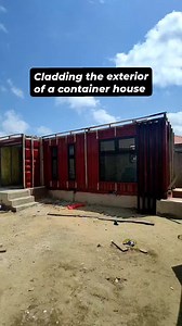 Cladding the exterior of a container house....this is one way to do it cheaply 😎 #cladding #siding #containerhouse #containersolutions #containerlife | TinSpaces