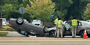 2 injured after 2-vehicle crash on Union Avenue