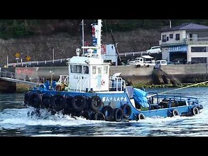 音戸の瀬戸を行き交う船(2022/2/16）「艀（はしけ）」を全速で曳く「第八十八大千丸」大野海運（坂出船籍）A boat that crosses the Seto of Ondo