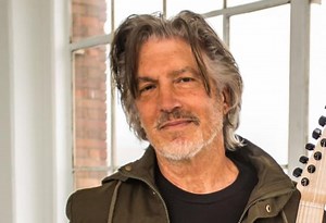 GEORGE LYNCH Says His Career Highlights Were 'Financial Things', Not Musical Achievements