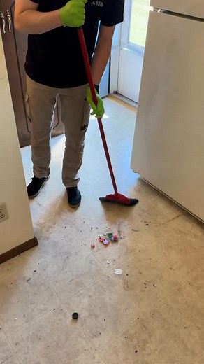 73K views · 6.3K reactions | This floor hadn’t been deep cleaned in years! #cleaning #satisfying #howto | Clean That Up | Facebook